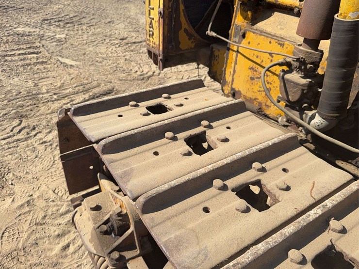 caterpillar-28-image-11