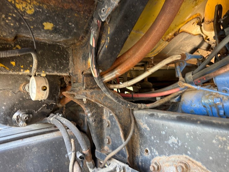 1989-ford-l8000-image-31