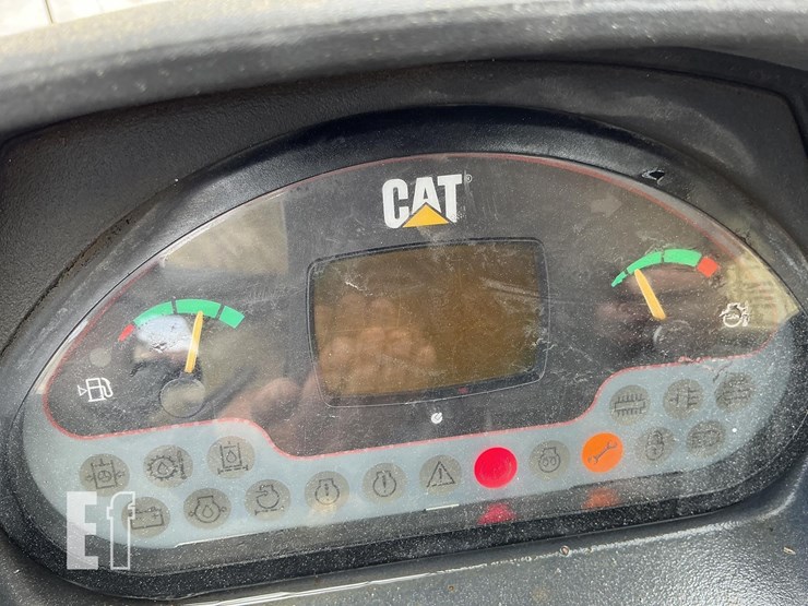 2014-caterpillar-th407c-image-13