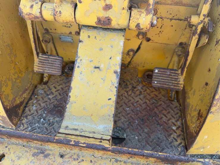 caterpillar-d4-image-35