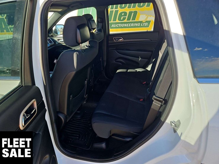 2014-jeep-grand-cherokee-image-29