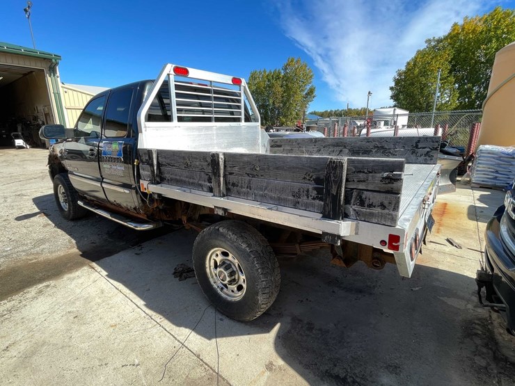 2004-gmc-2500hd-image-4