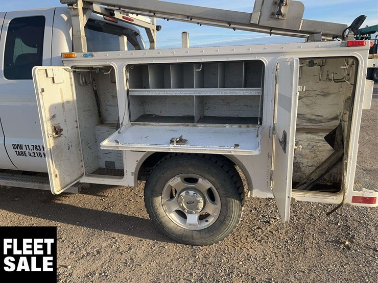 2015-ford-f350-image-28