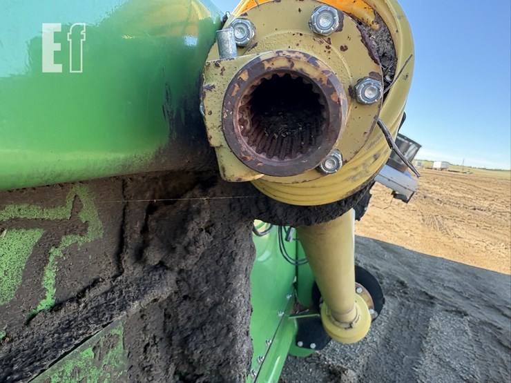 2013-john-deere-635f-image-13
