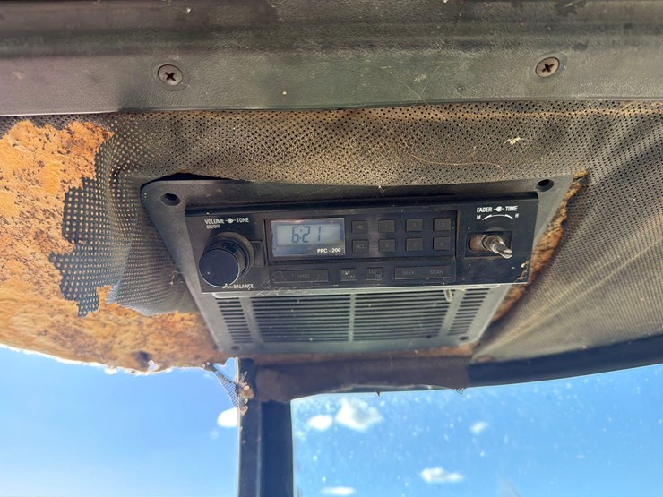 john-deere-4430-image-32