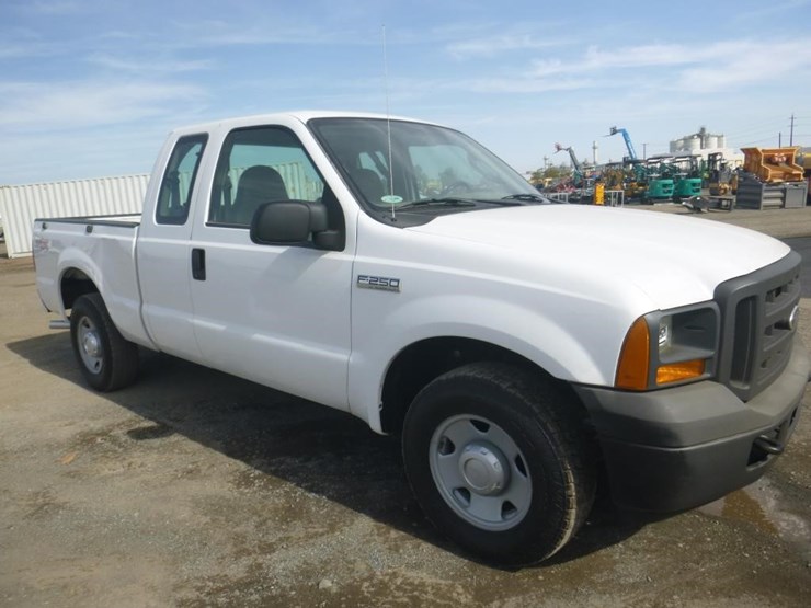 2005-ford-f250-image-2
