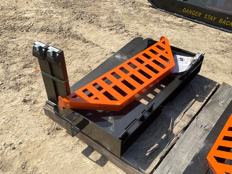 #2016-•-wolverine-skid-steer-pallet-fork-attachment-image-3