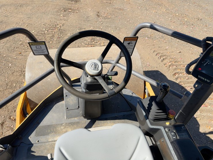 2018-volvo-sd75b-image-22