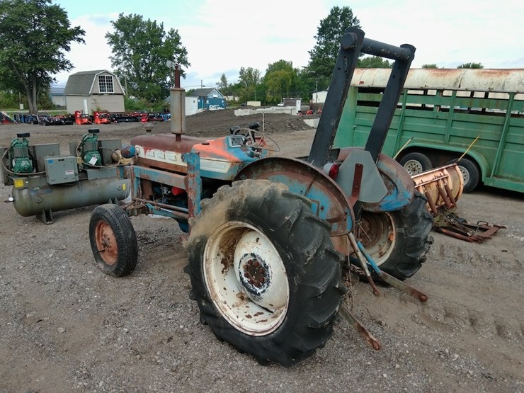 ford-3000-image-4