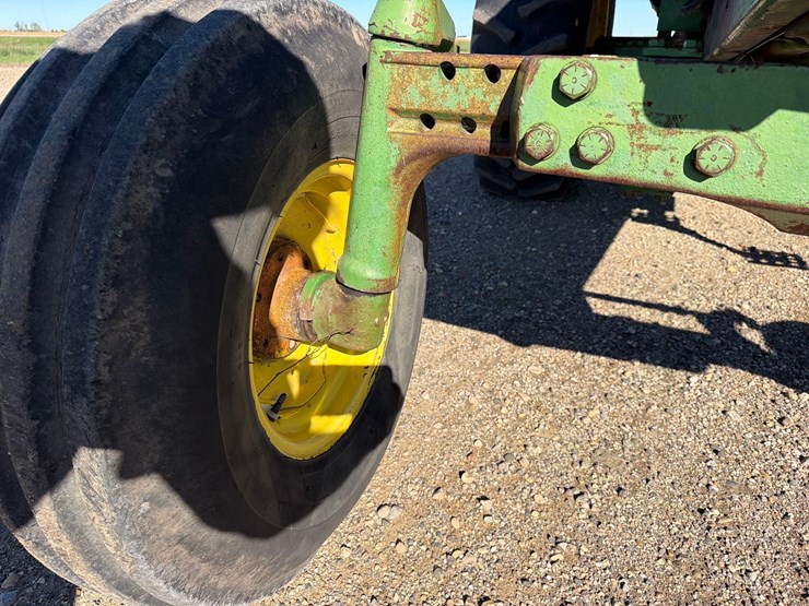 john-deere-4430-image-9