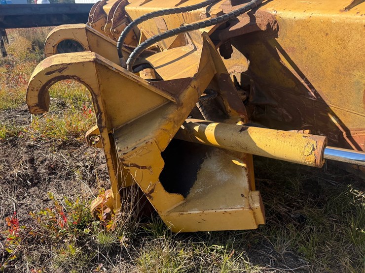 caterpillar-160-image-8