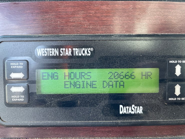2015-western-star-4900sb-image-82