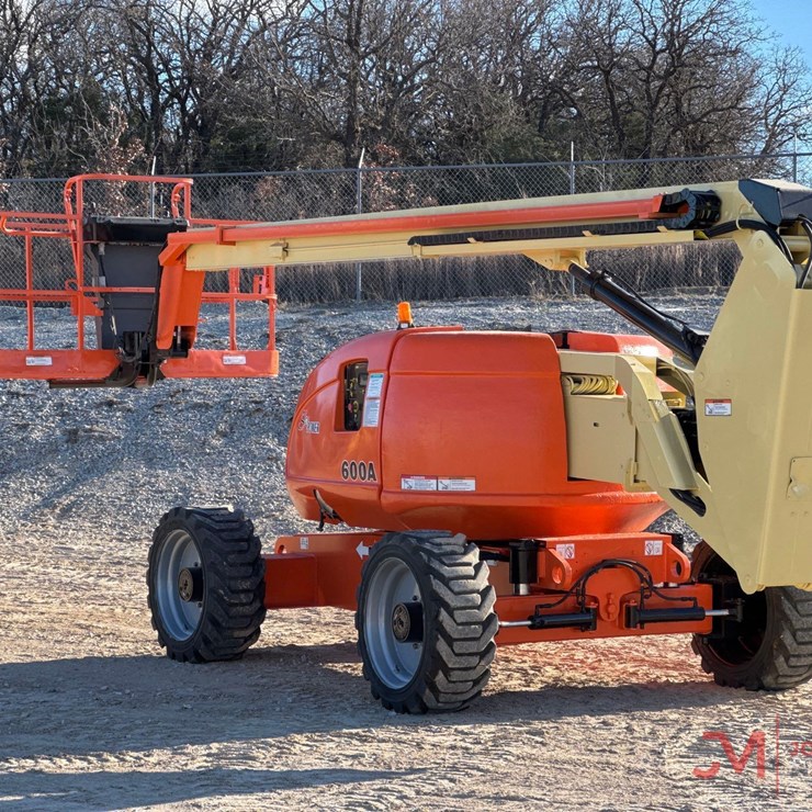 2013 JLG 600AJ