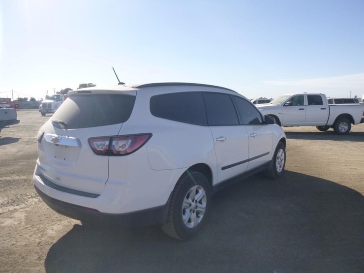 2017-chevrolet-traverse-image-4