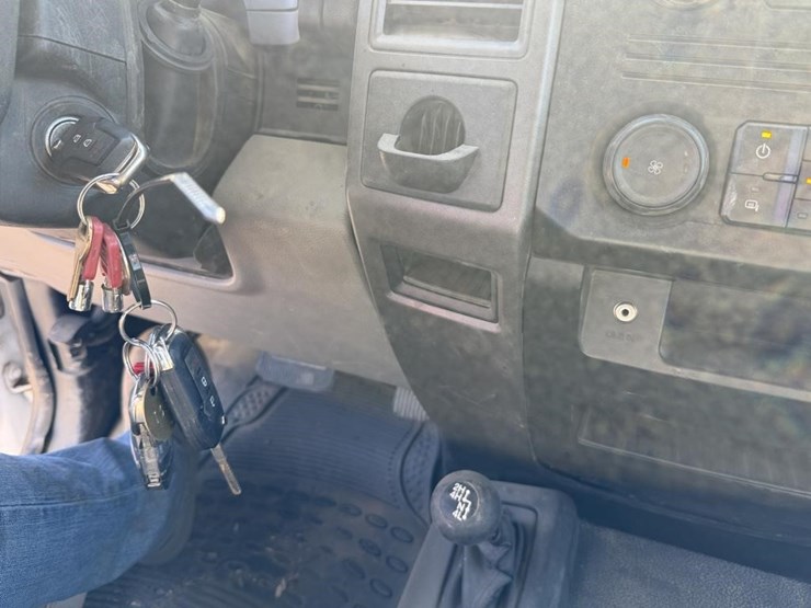 2019-ford-f450-image-56