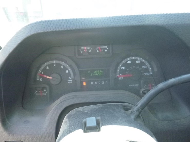 2009-ford-econoline-350-image-14