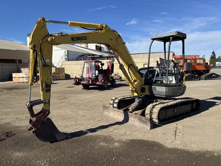 2003-kobelco-sk45sr-image-1
