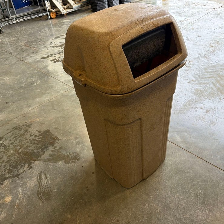 Toter Garbage Can