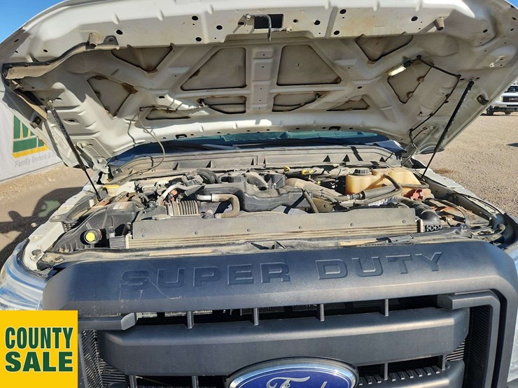 2015-ford-f550-image-23