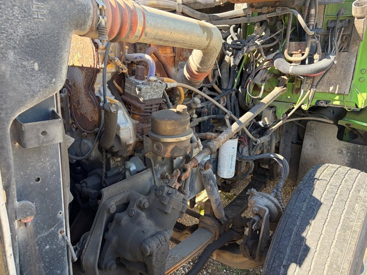 2007-peterbilt-387-image-10