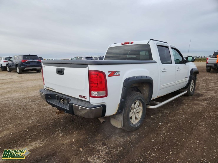 2007-gmc-sierra-1500-image-4
