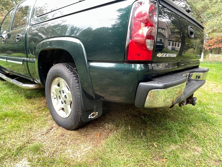 2005-chevrolet-1500-image-25
