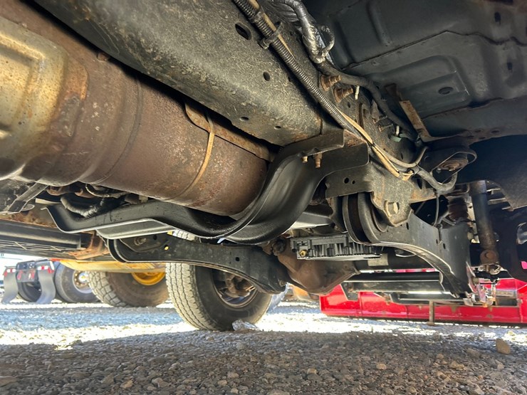 2011-ford-f350-image-46