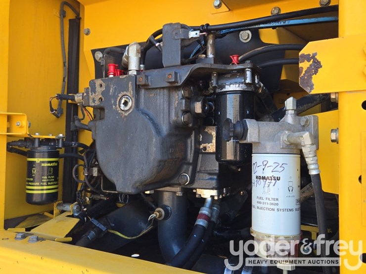 komatsu-pc210-image-42