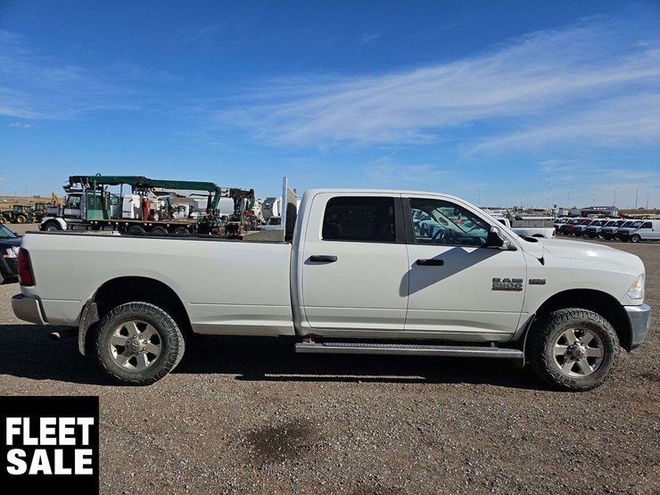 2015-dodge-2500-image-7