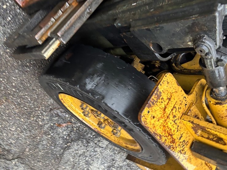 caterpillar-v50b-image-30