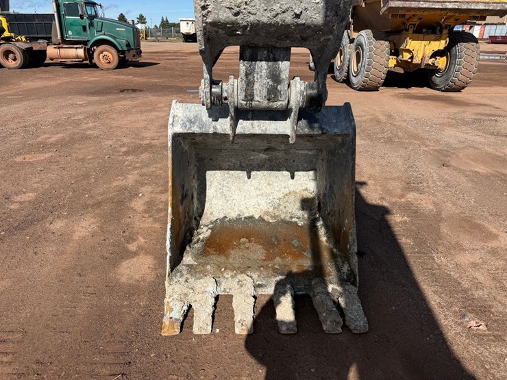 deere-210g-lc-image-15