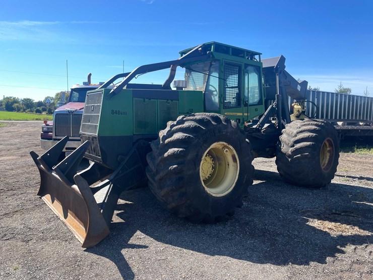 2000-john-deere-660-image-1