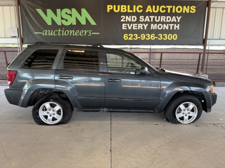 2007-jeep-grand-cherokee-image-1