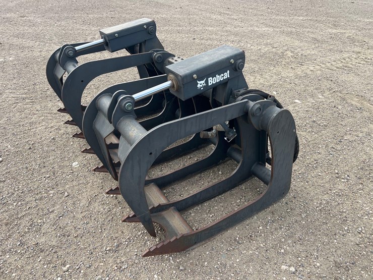bobcat-root-grapple-image-1