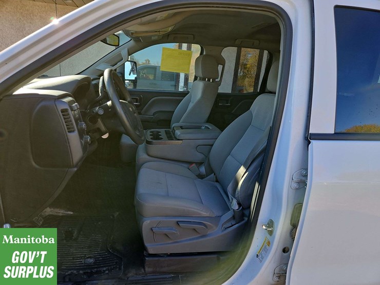 2015-chevrolet-silverado-1500-image-16