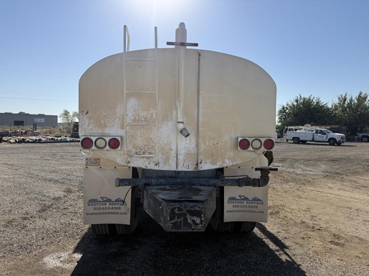 2012-international-4300-s/a-water-truck-image-8
