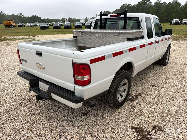 2009-ford-ranger-image-3