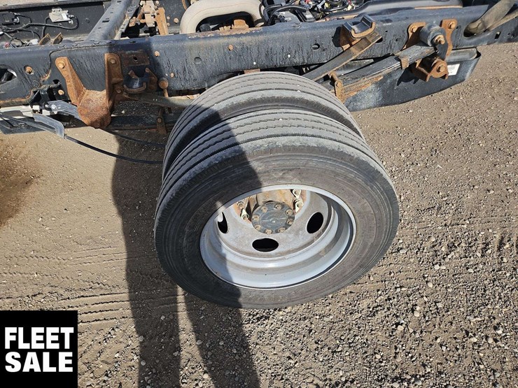 2019-ford-f550-image-10