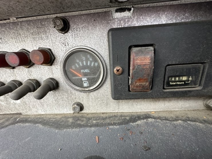2005-ford-f650-image-30
