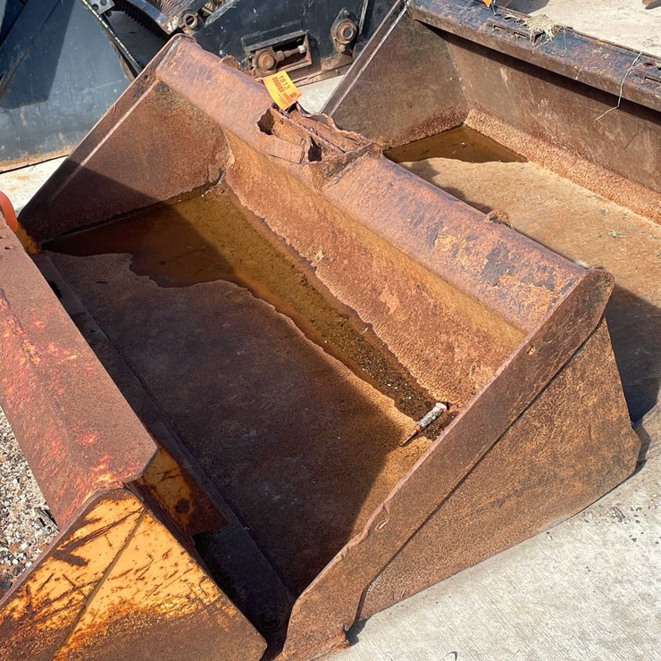 #1813 • Skid Steer Straight Edge Bucket