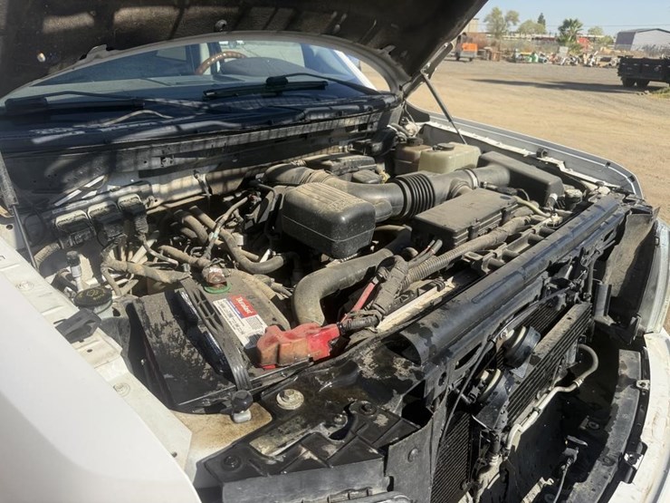 2010-ford-f150-platinum-image-48