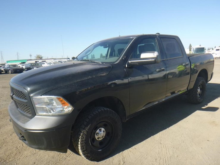 2016-dodge-1500-image-2