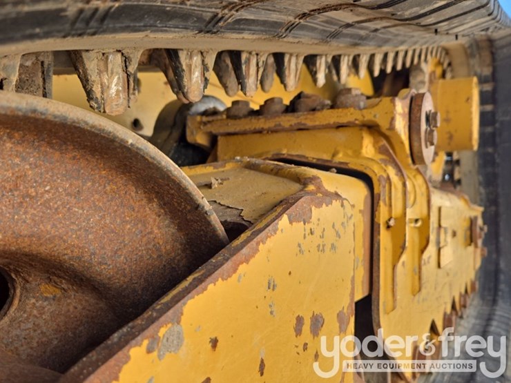 2018-caterpillar-299d2-image-10
