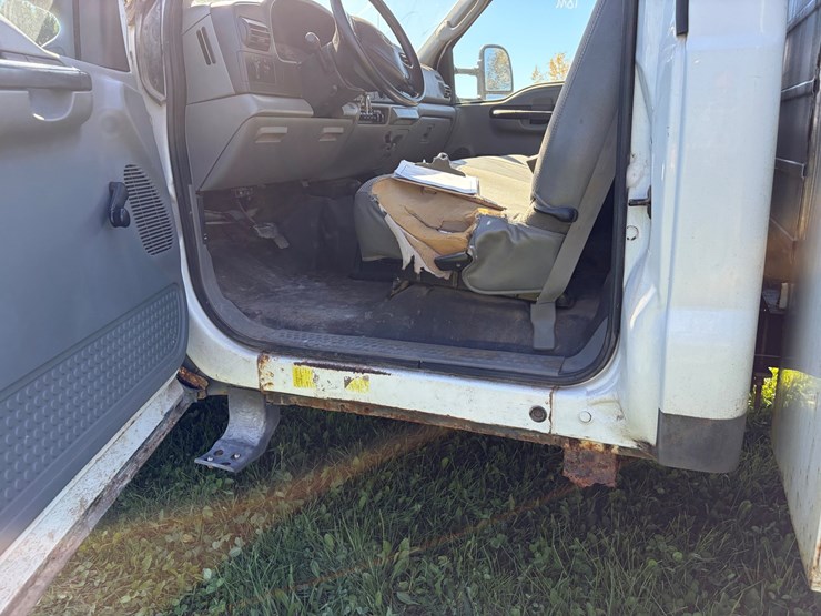 2006-ford-f350-image-9