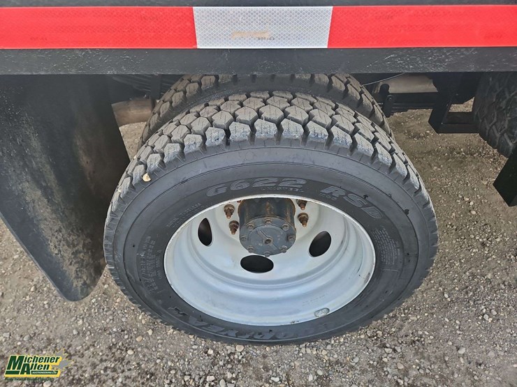 2017-ford-f550-image-12