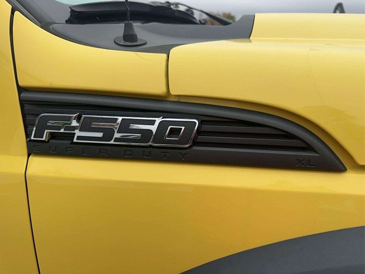 2014-ford-f550-image-13