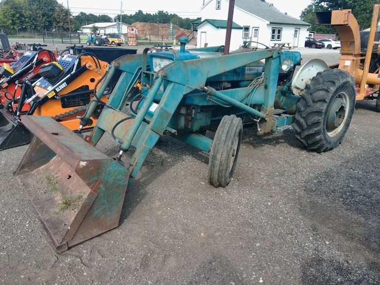 ford-4000-image-1