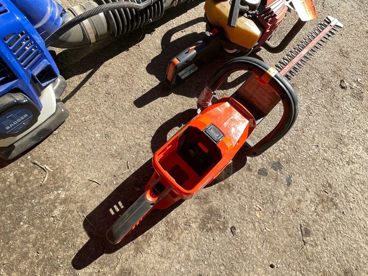 #1855-•-(3)-yard-tools-image-3