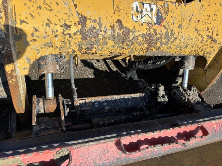 2021-caterpillar-299d3-image-14