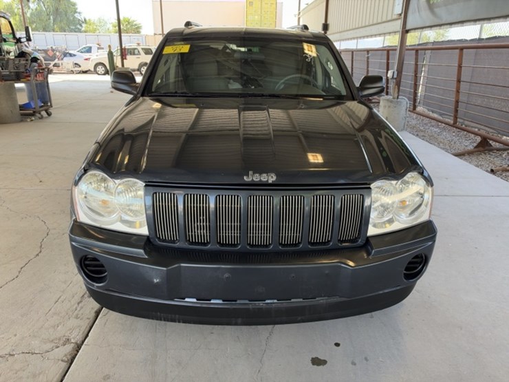 2007-jeep-grand-cherokee-image-3